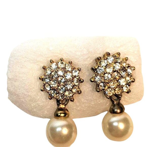 Vintage Gold-Tone Crystal Cluster & Faux Pearl Drop Earrings A353 - Picture 5 of 5